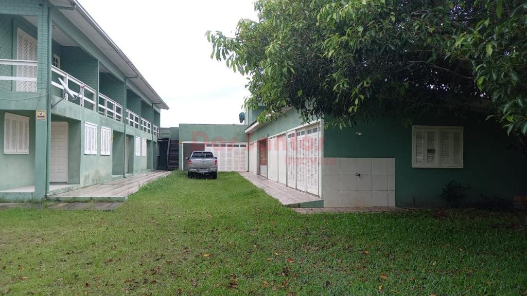 Sobrado 4 Dormitórios