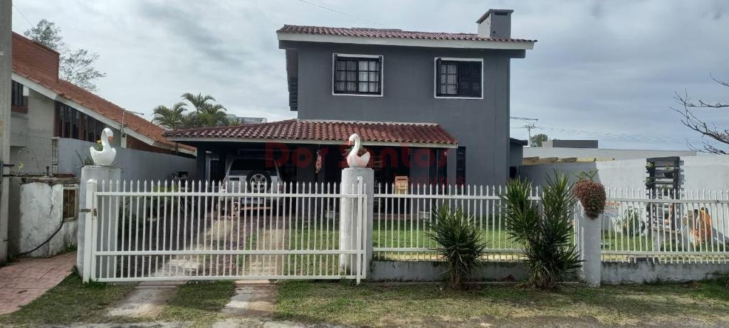 Casa 3 Dormitórios