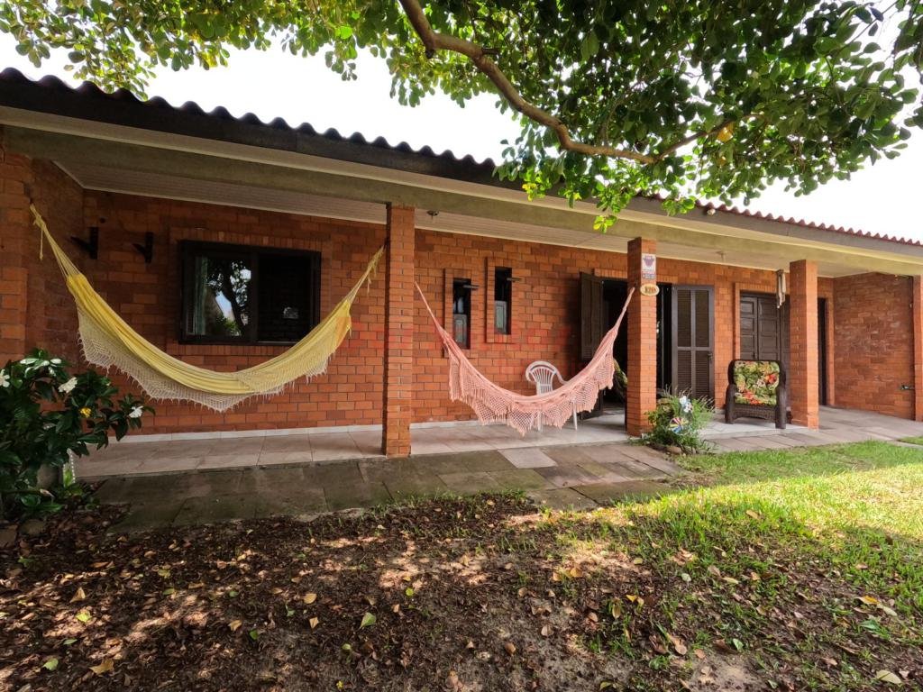 Casa 3 Dormitórios