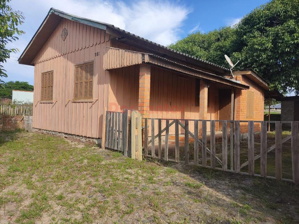 Casa 2 Dormitórios