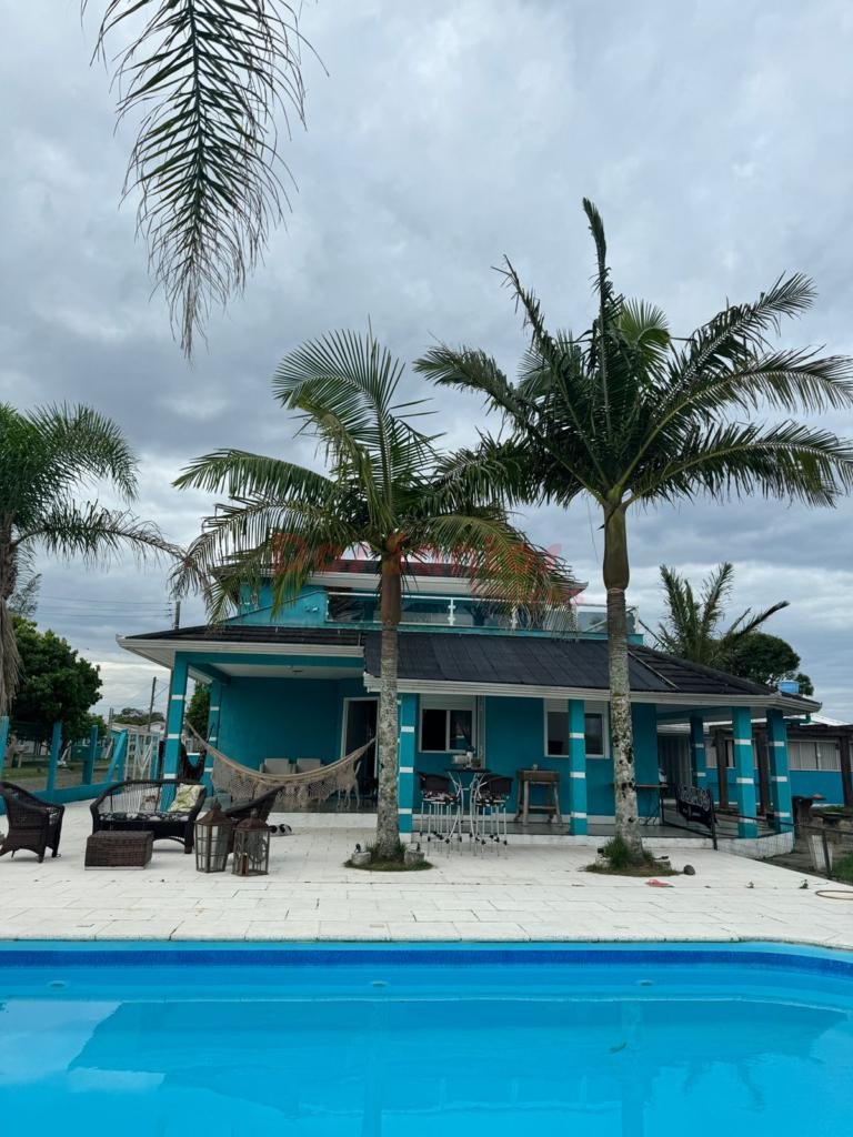 Casa 3 Dormitórios