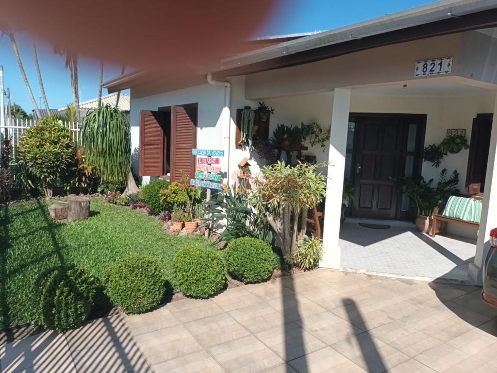 Casa 3 Dormitórios