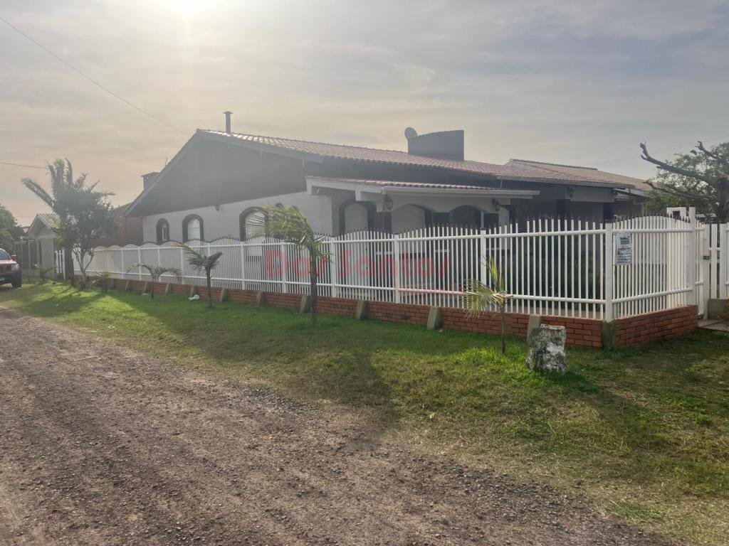 Casa 3 Dormitórios