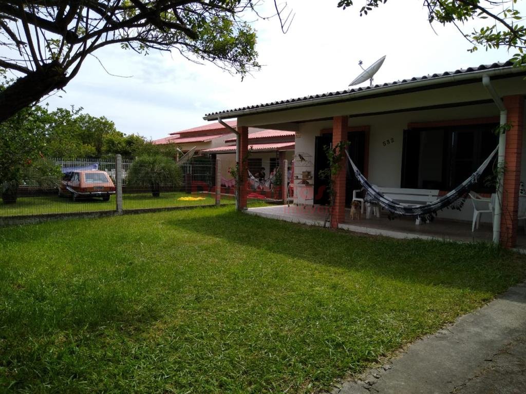 Casa 3 Dormitórios